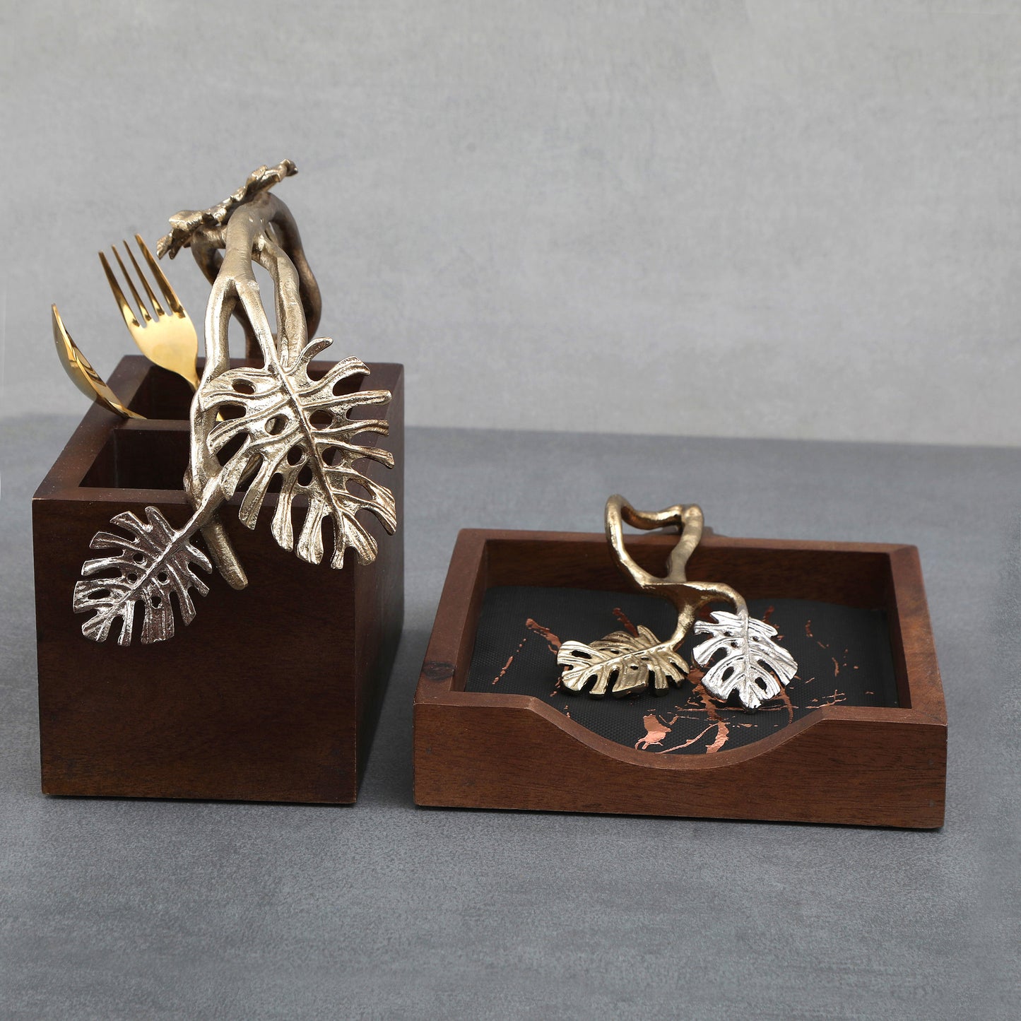 Hand Made Montera Leaf Brown Tissue And Cutlery Holder