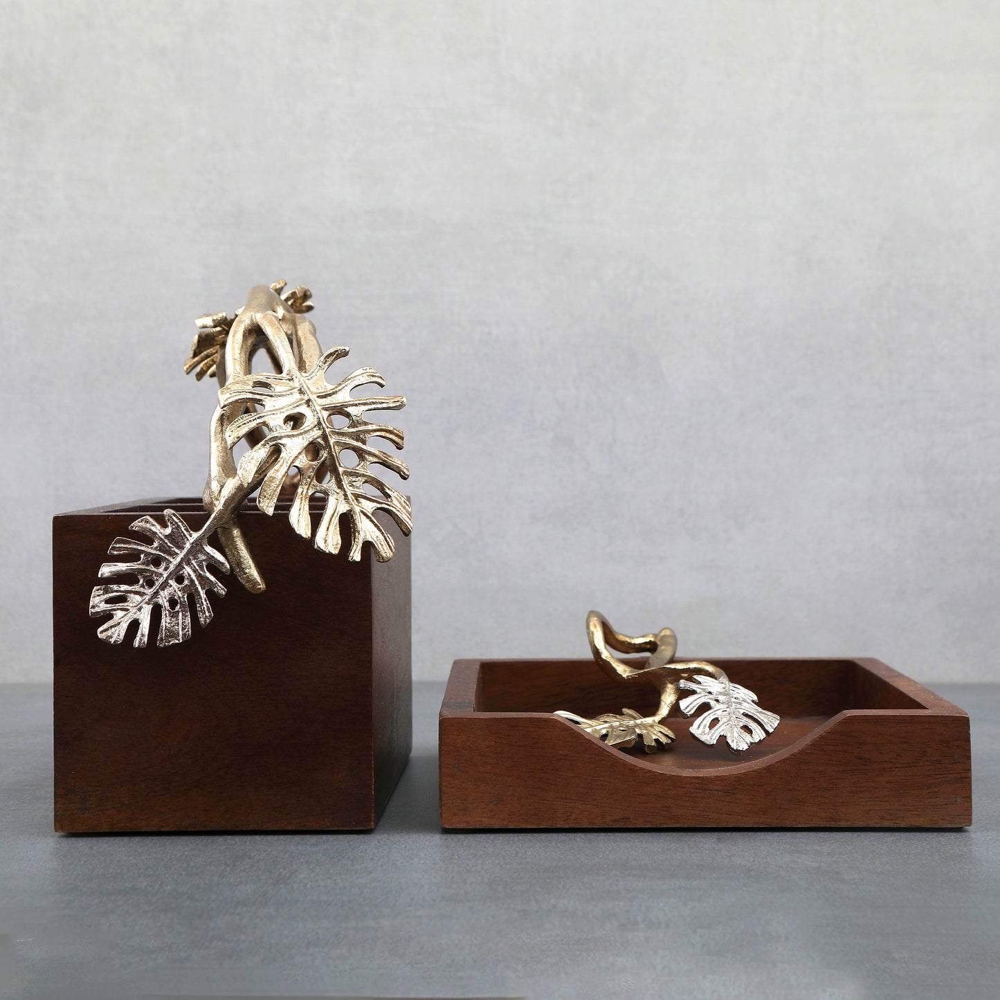 Hand Made Montera Leaf Brown Tissue And Cutlery Holder
