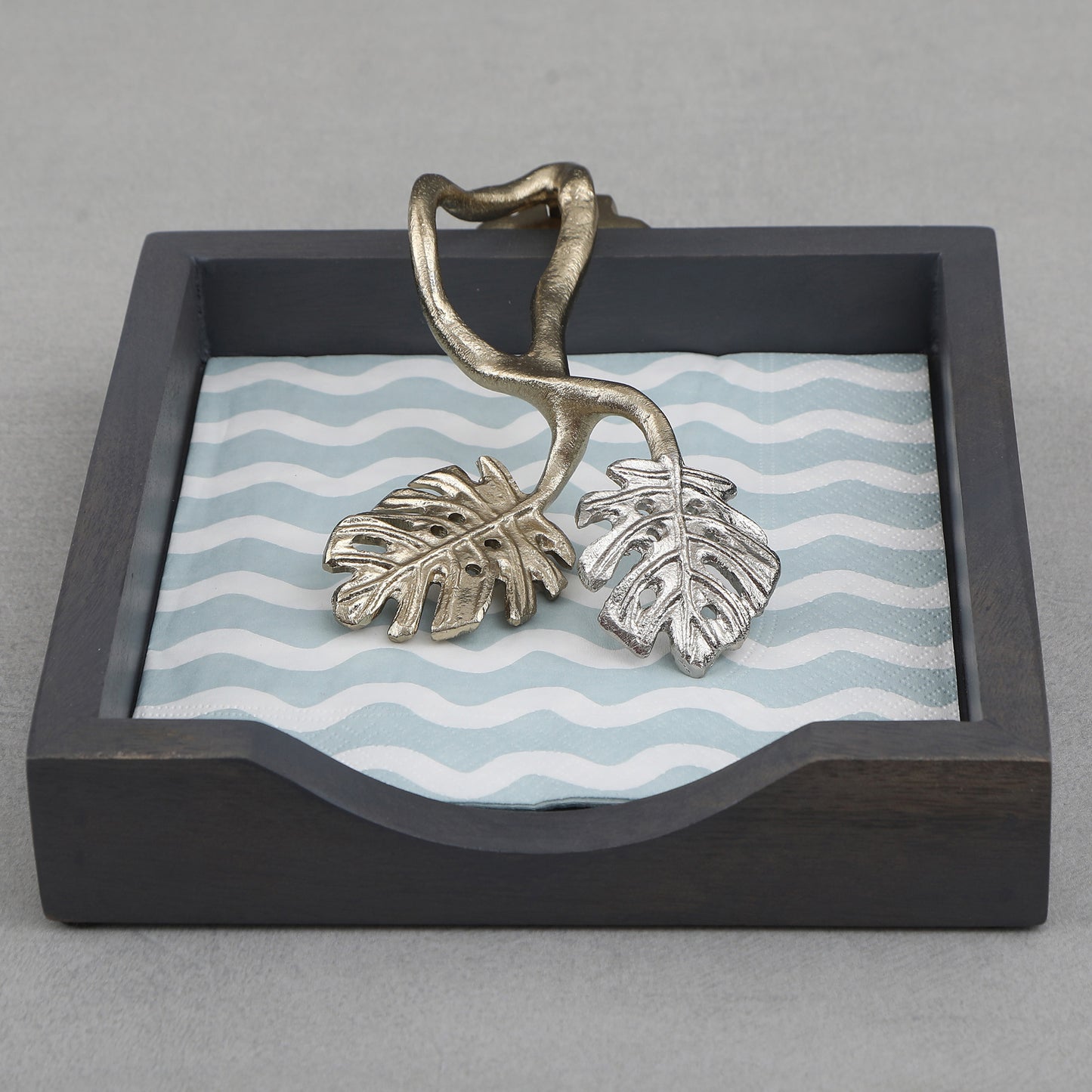 Montera Leaf Hand Made Tissue Paper Holder