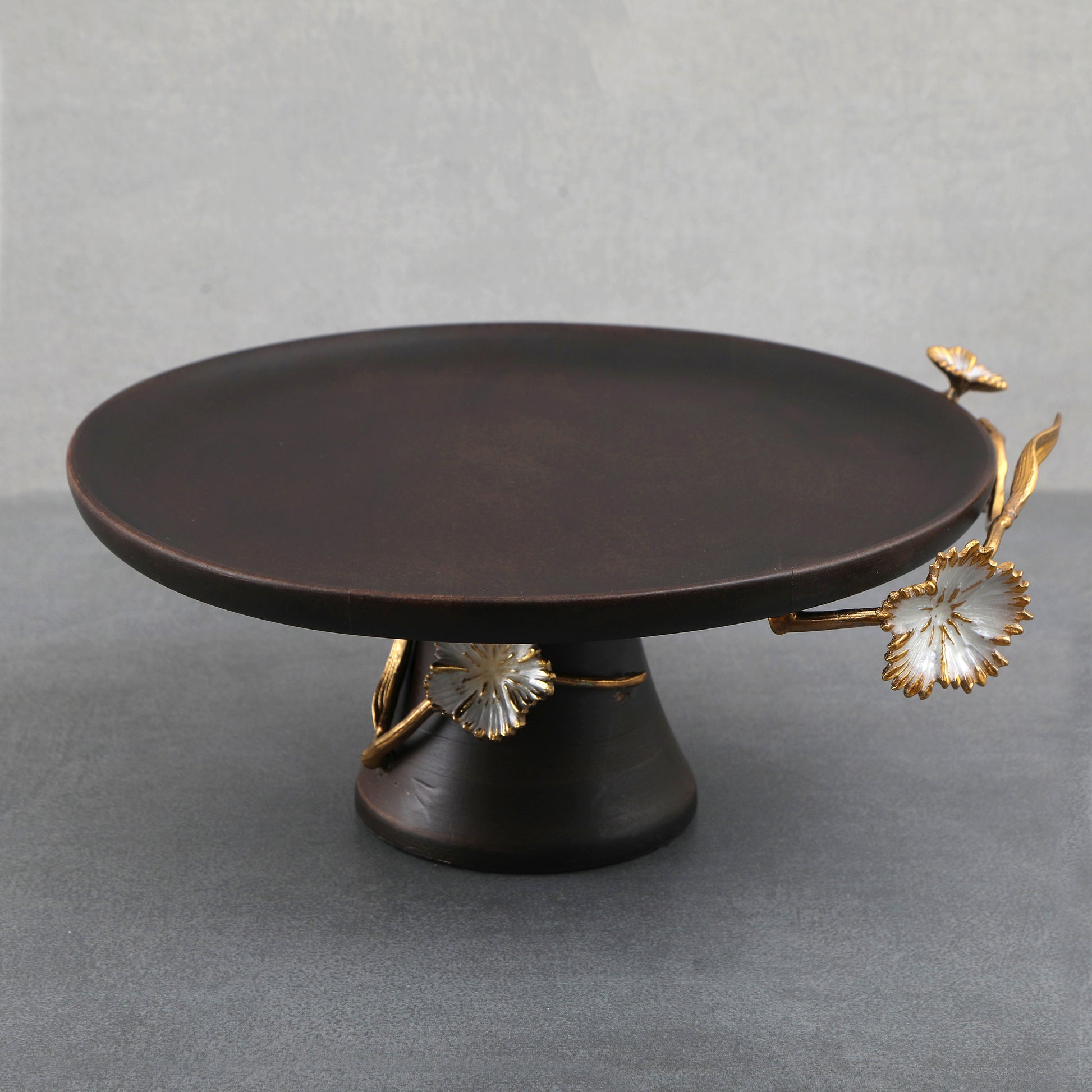 Dianthrus Wooden Hand Made Cake Stand