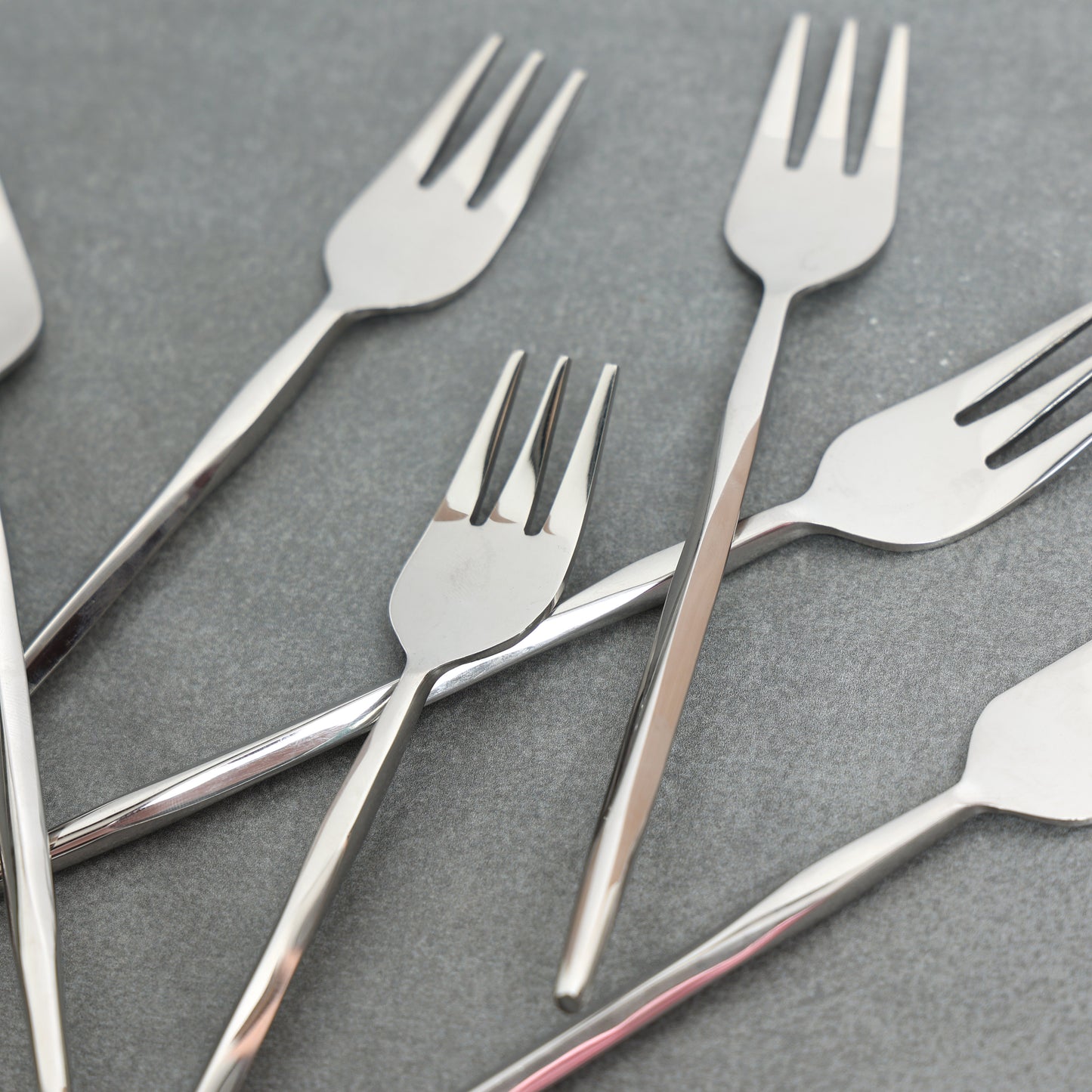 Diamond cut fruit fork-set of 6