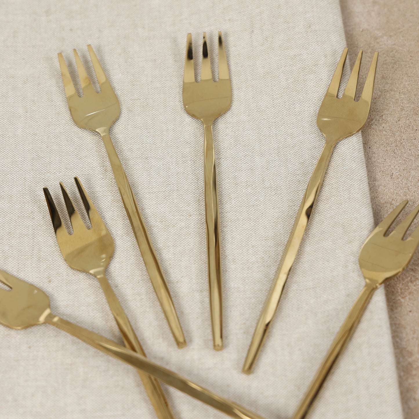 Diamond cut gold fruit fork-set of 6