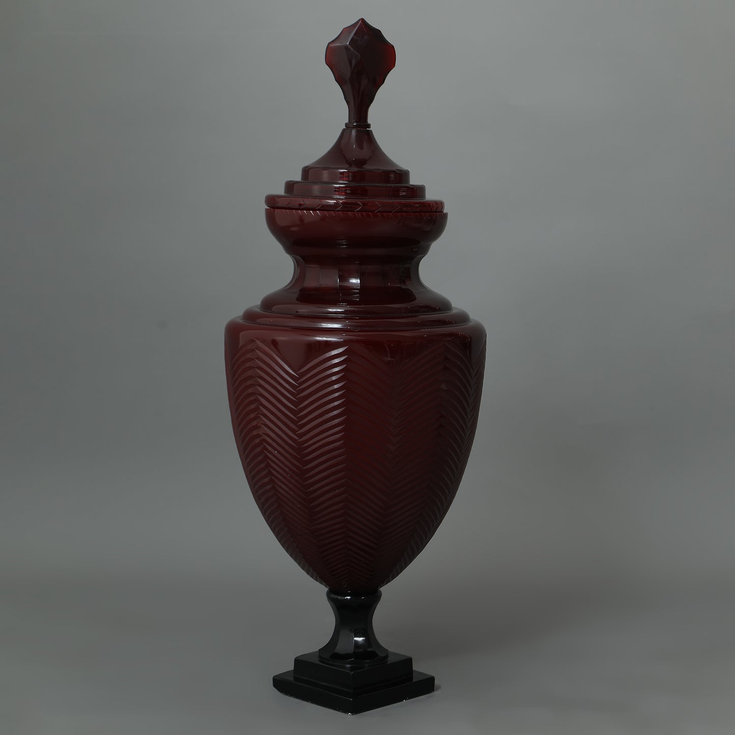 Hand Cut Decor Glass Urn Vase 