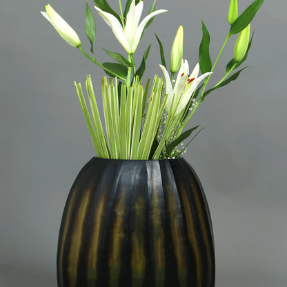 Hand Cut Decor Glass Vase 