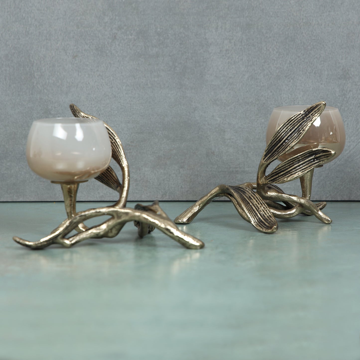Leaf T-light holder